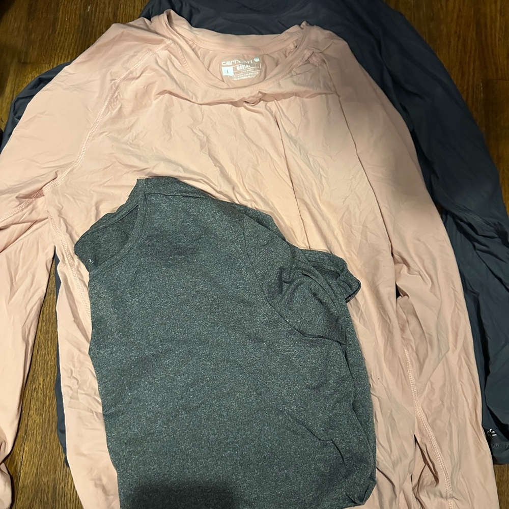 Carhartt Women's Pink and Gray Tops
